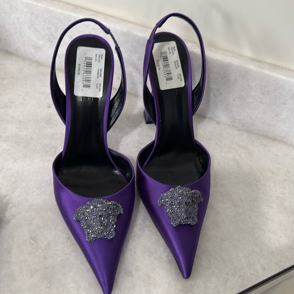 Versace Womens Crystal Medusa Satin Slingbacks Pumps Lilac US 10 EU 41NWD - Picture 1 of 9